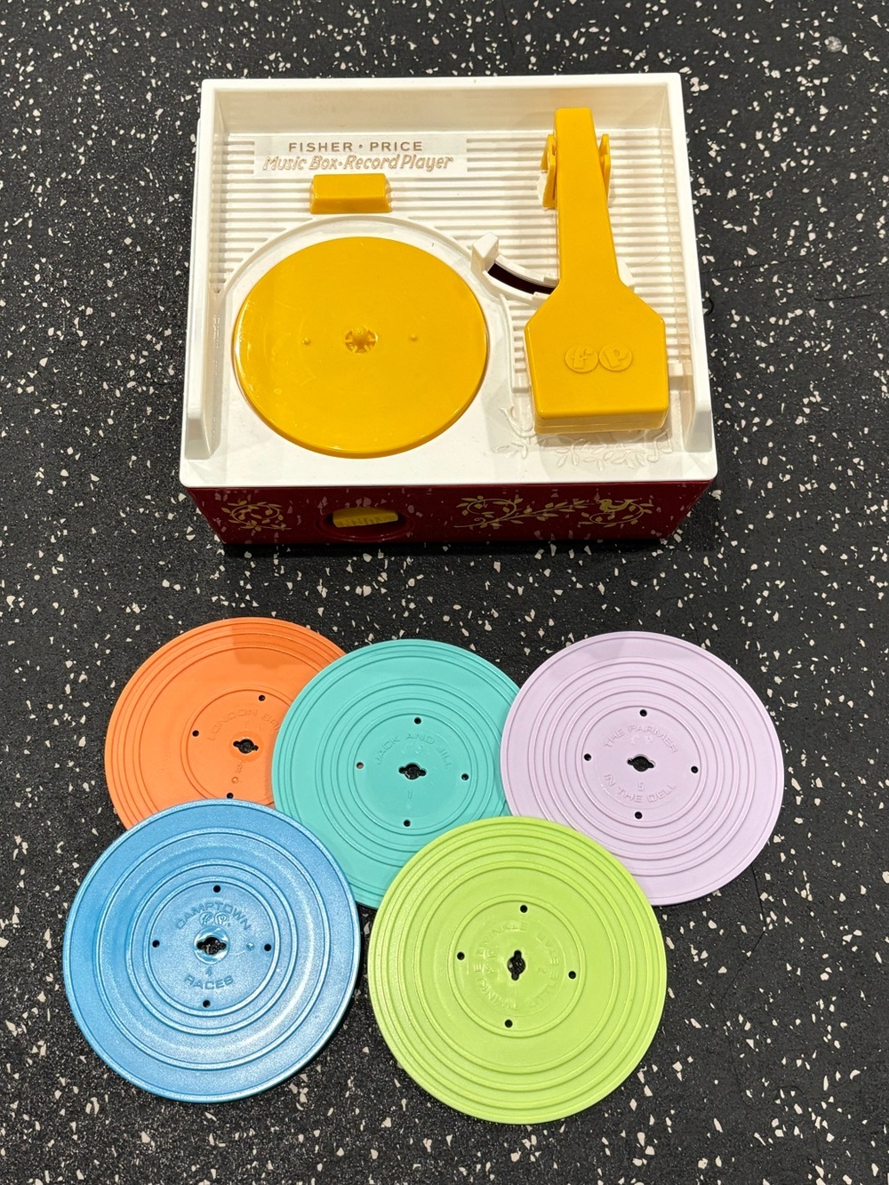 Fisher-Price Music Box Record Player 2014 w/ 5 Records - Music Works, No Spin